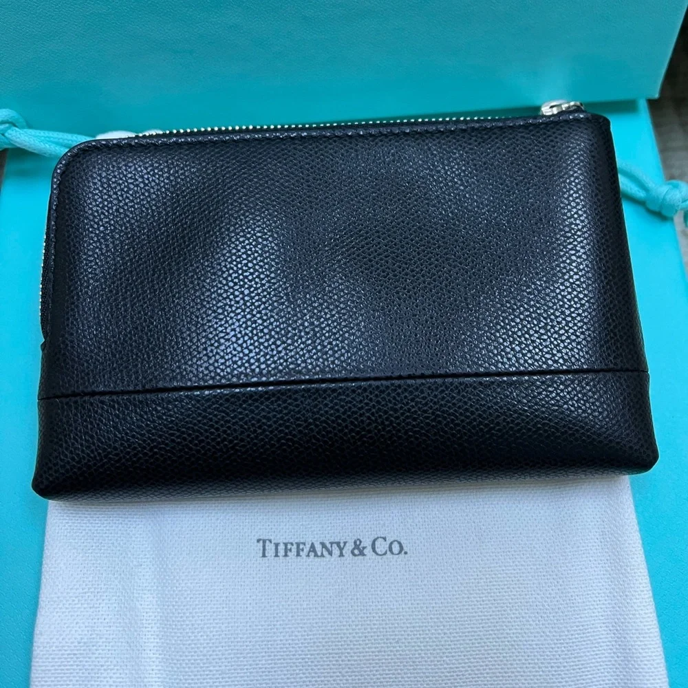 🔴NEW 🔴Authentic NEW TIFFANY & CO Black Leather Clutch 💙🔴